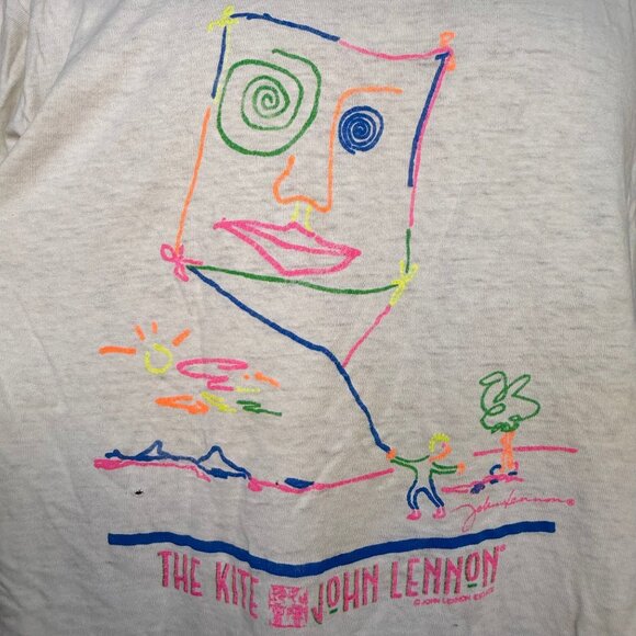 Vintage 1980s John Lennon The Kite T-Shirt, Distressed, Fruit of the Loom Size L - Picture 2 of 14